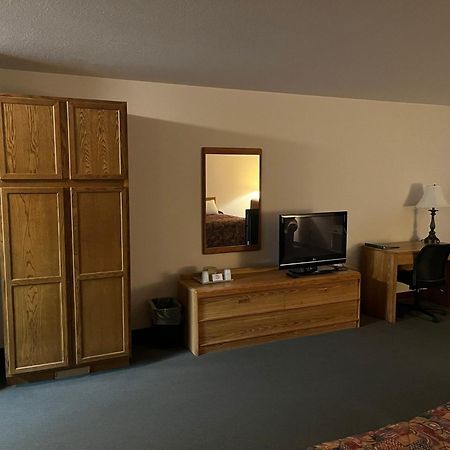 Country Haven Inn Burlington Bagian luar foto