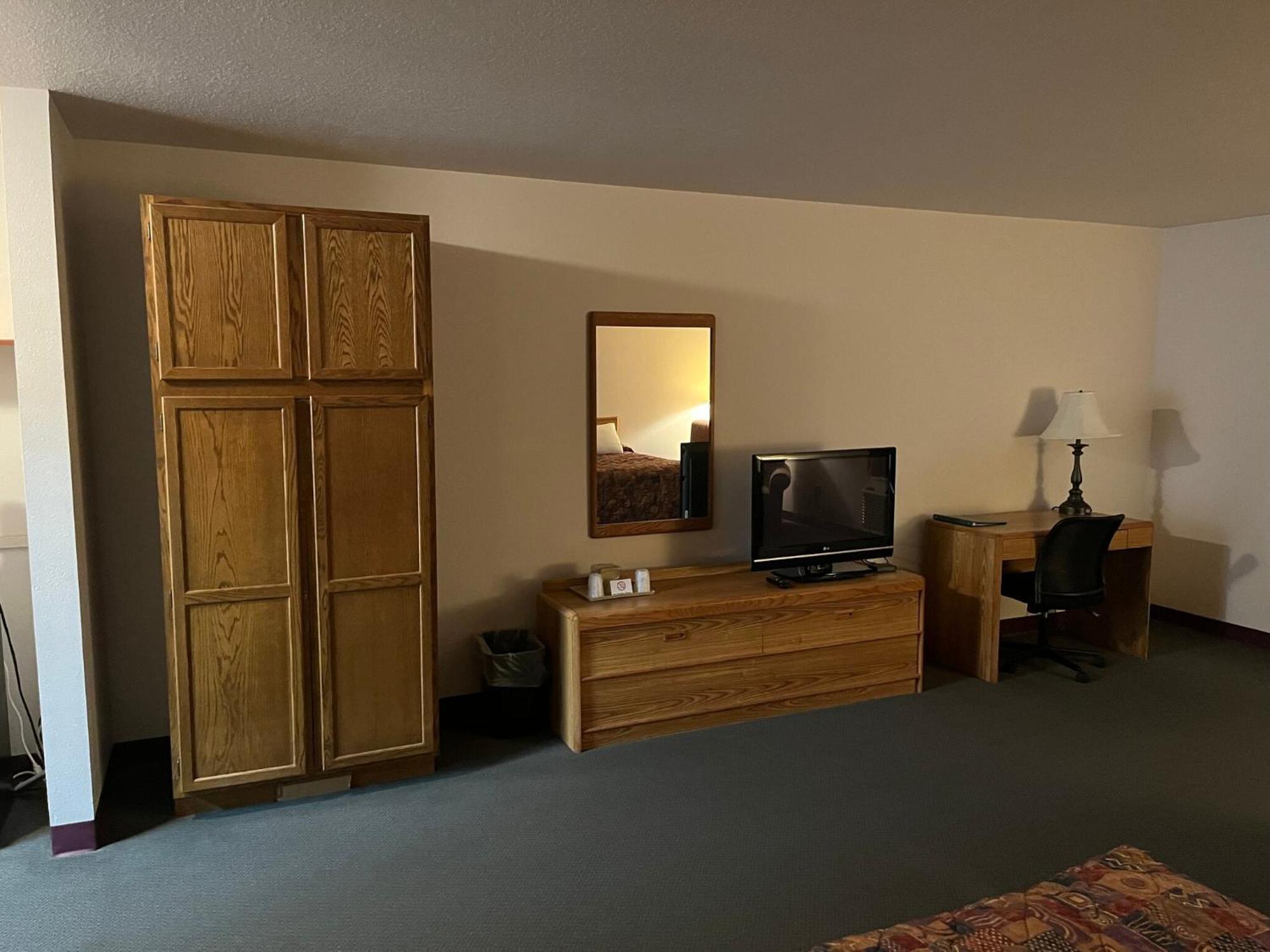 Country Haven Inn Burlington Bagian luar foto